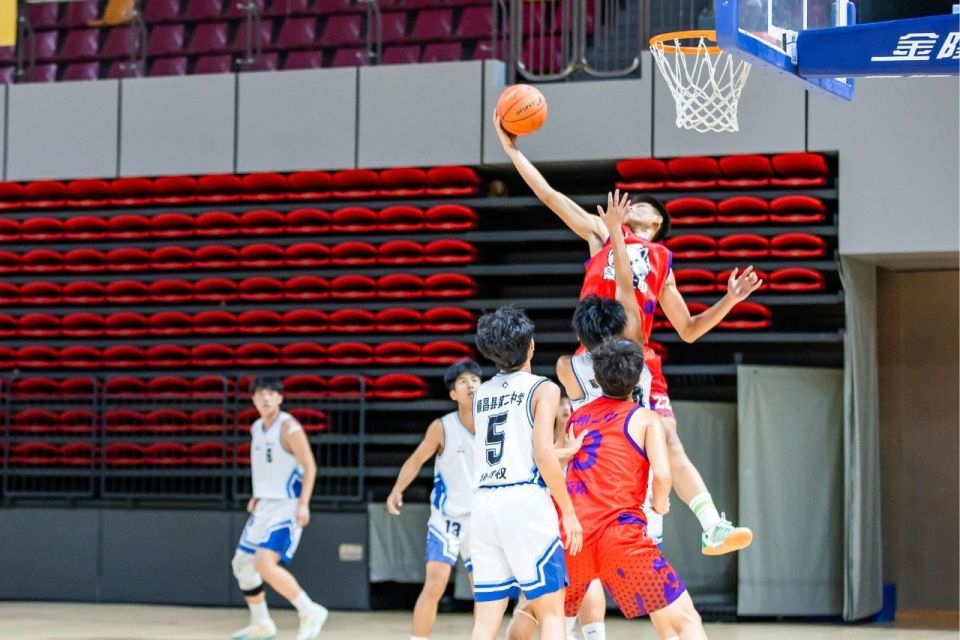 国青少年校, 节冠军等佳, 我们进行长